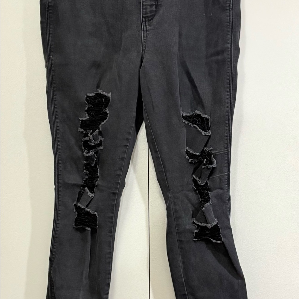 Arizona Jean Company High Rise Black Distressed Jeans - Picture 6 of 9